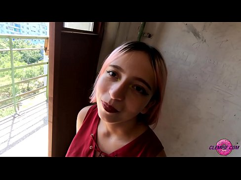 ❤️ Studentka smyslně kouří cizince ve vnitrozemí - sperma na tváři ❤ Kvalitní sex u nás ❤